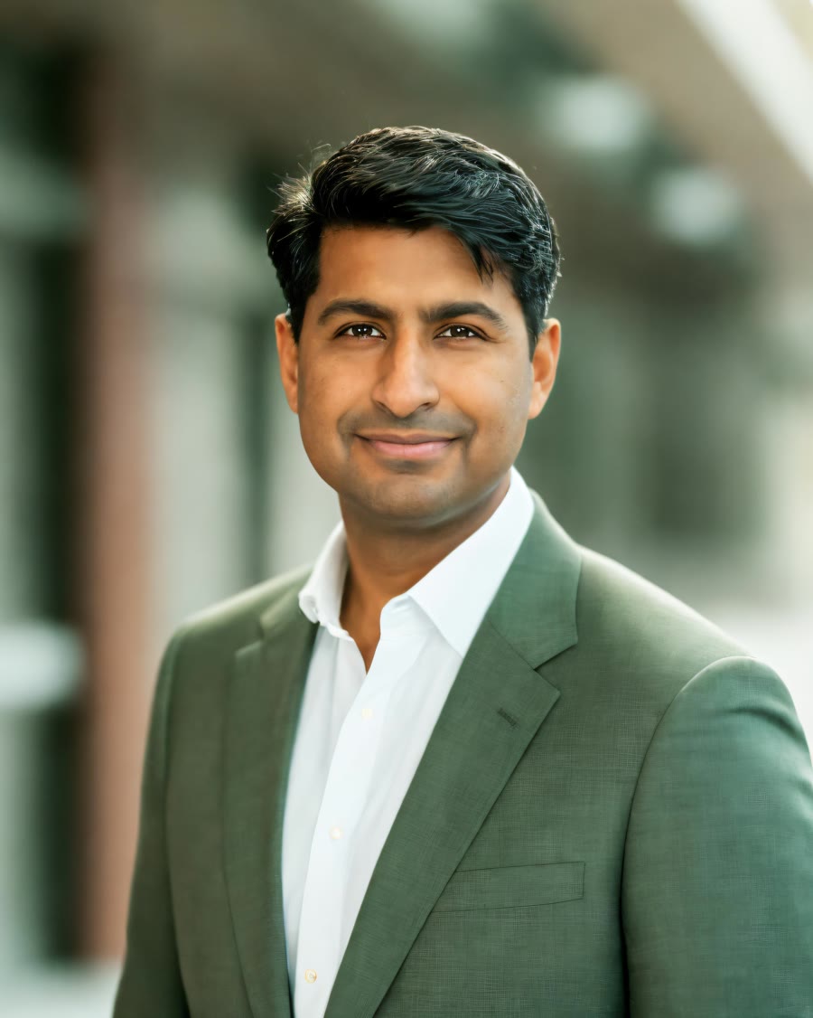 Dr. Sham Dholakia, founder and CEO of LapSx.ai